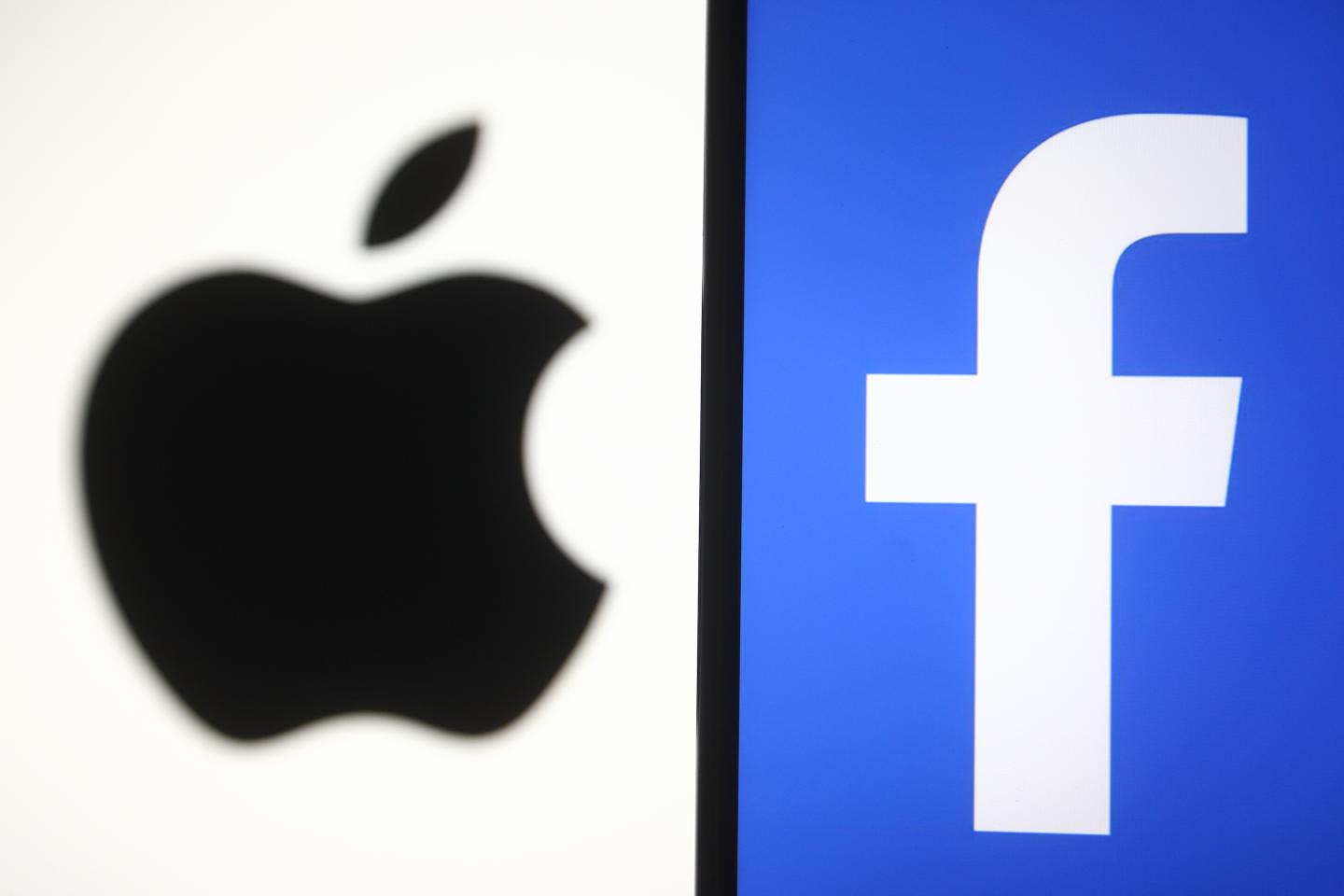 Apple and Facebook face off in an epic user privacy showdown