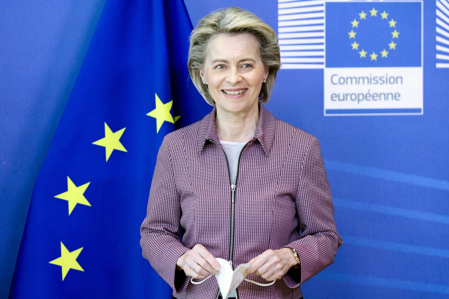 European Commission President Ursula von der Leyen poses as she welcomes Kosovo Prime Minister before their meeting at the EU headquarters in Brussels on April 29, 2021.