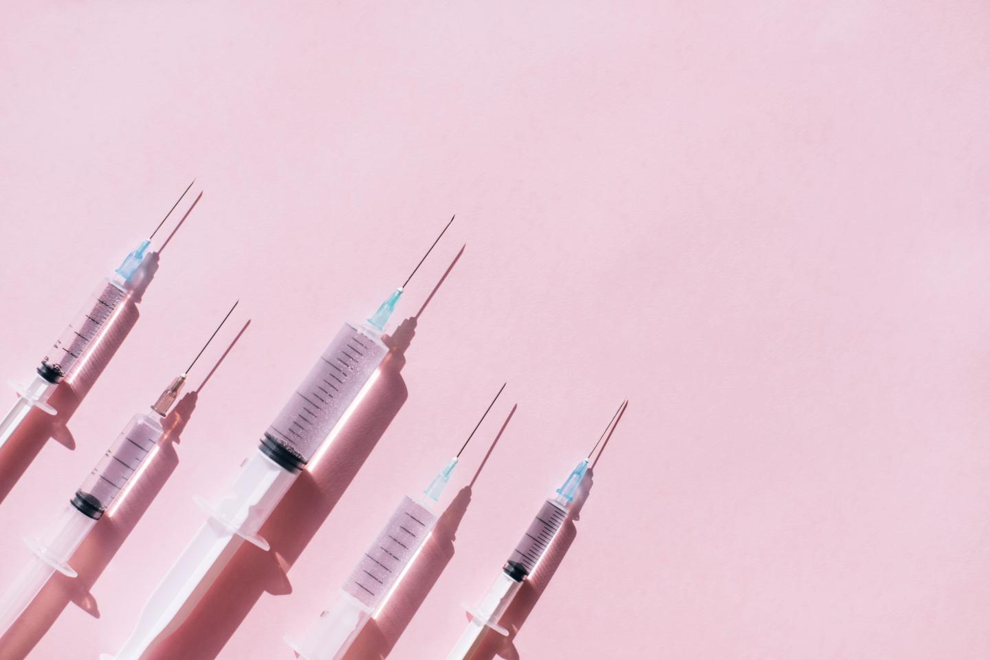 The new rush on cosmetic and plastic surgery treatments before the comeback of face-to-face meetings