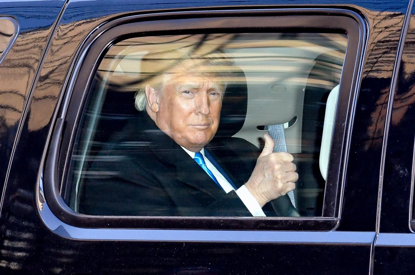 Donald Trump returns to the Internet with a new website