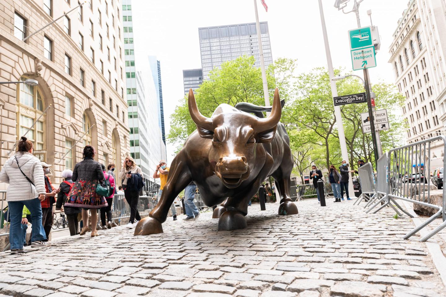 Fortune 500 CEO survey: Companies are getting some nice surprises on profits and revenue