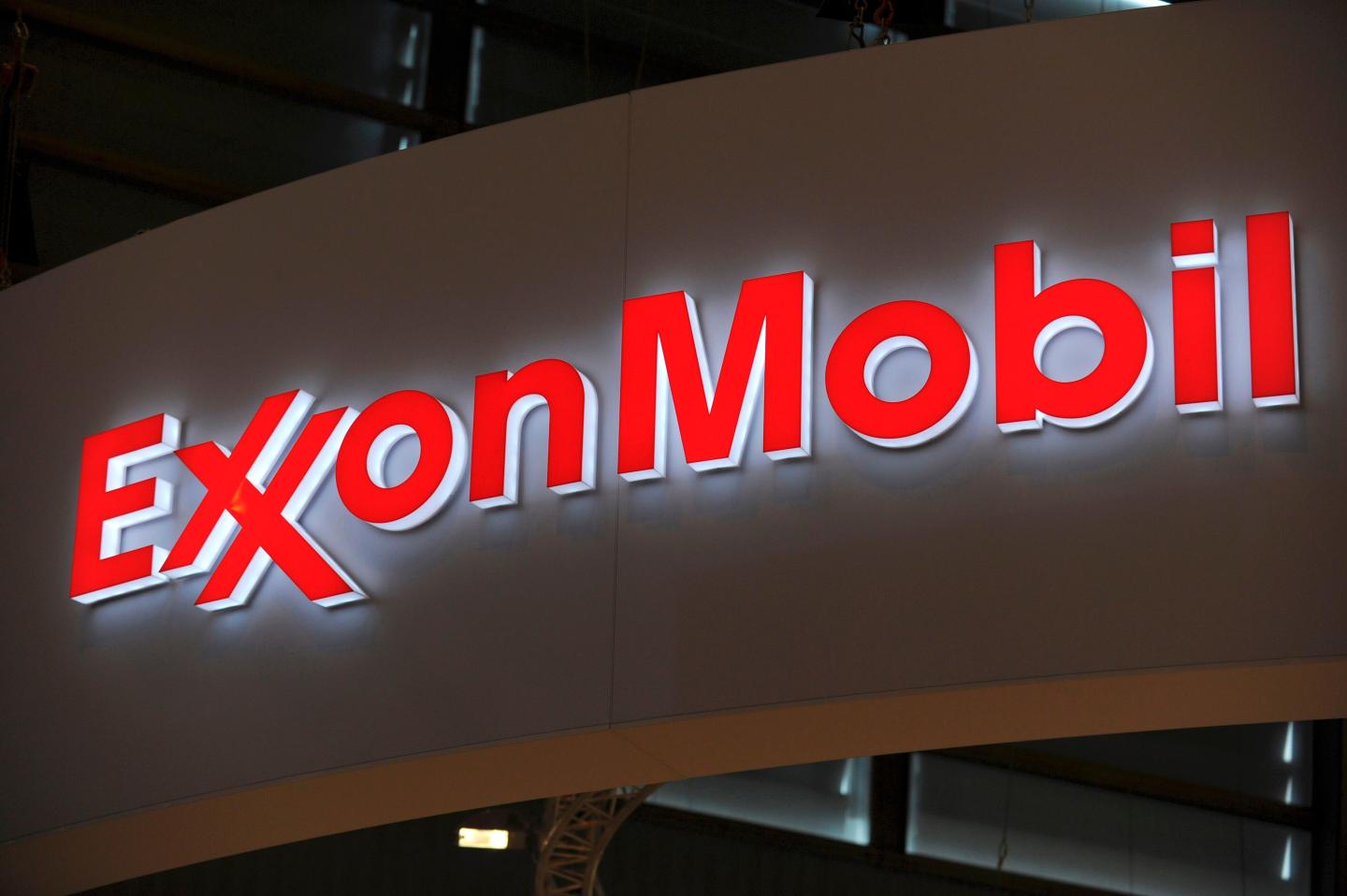 ExxonMobil faces historic loss in proxy shareholder battle over future of its board