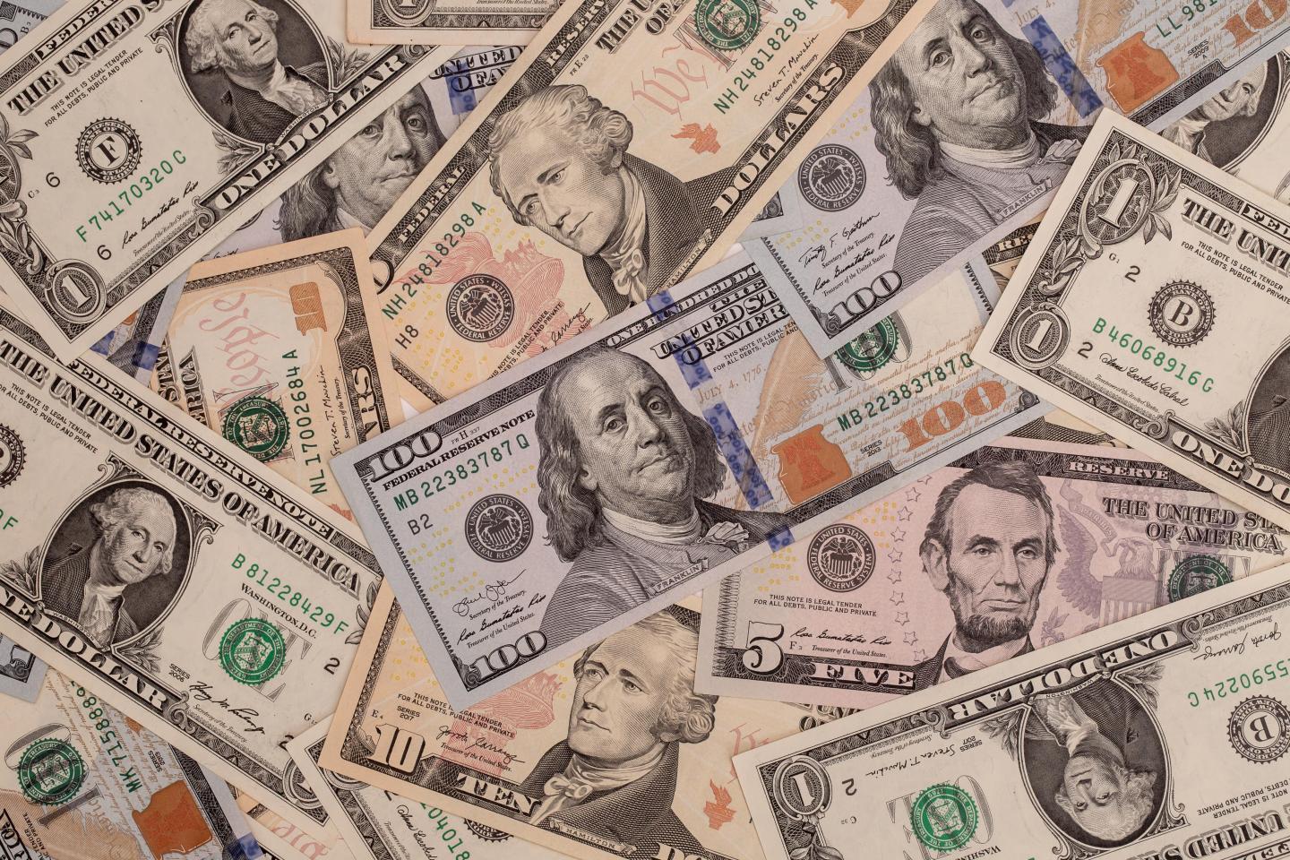 Inflation is rising, but yields are sinking—and that bodes well for stocks