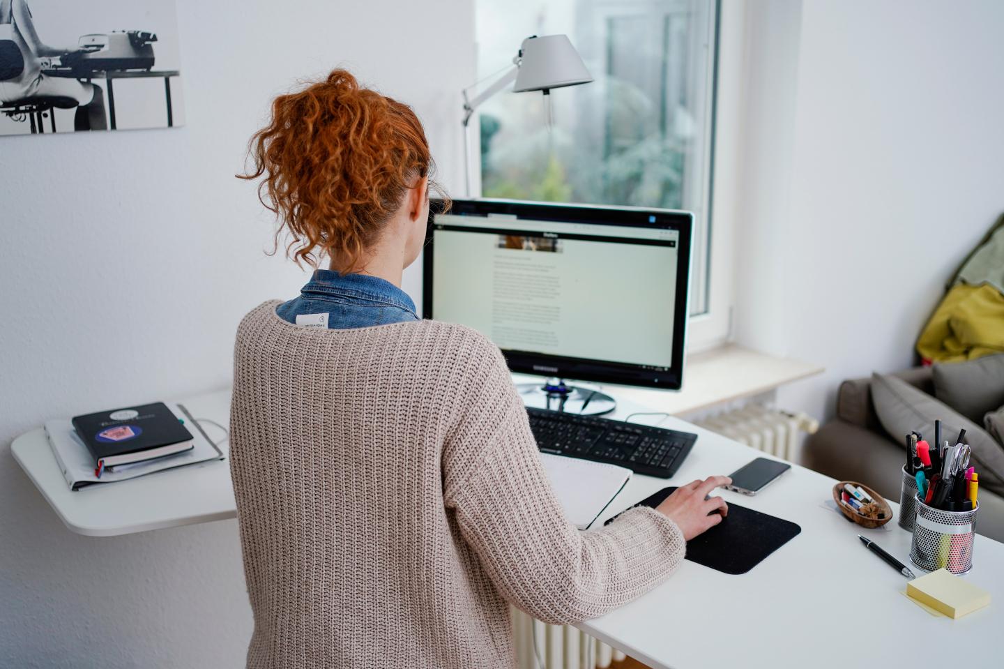 Most new hires start job searching again within three months, survey finds