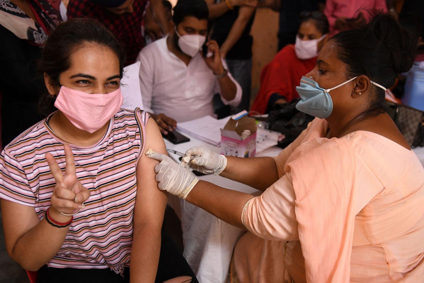 INDIA-HEALTH-VIRUS-VACCINE