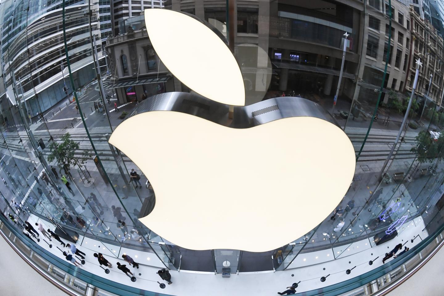 Apple’s MagSafe tech in some iPhones could present risk to people with pacemakers