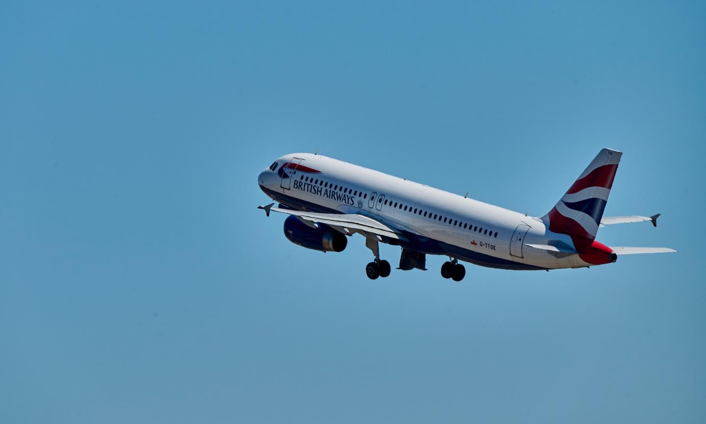 U.K. to allow vaccinated Britons to travel internationally without quarantining