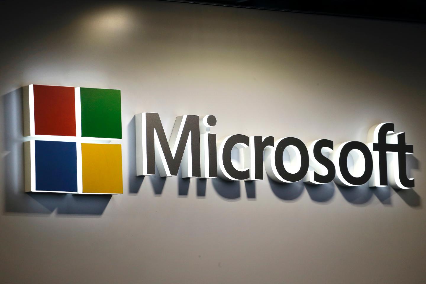Microsoft joins Apple in exclusive $2 trillion club