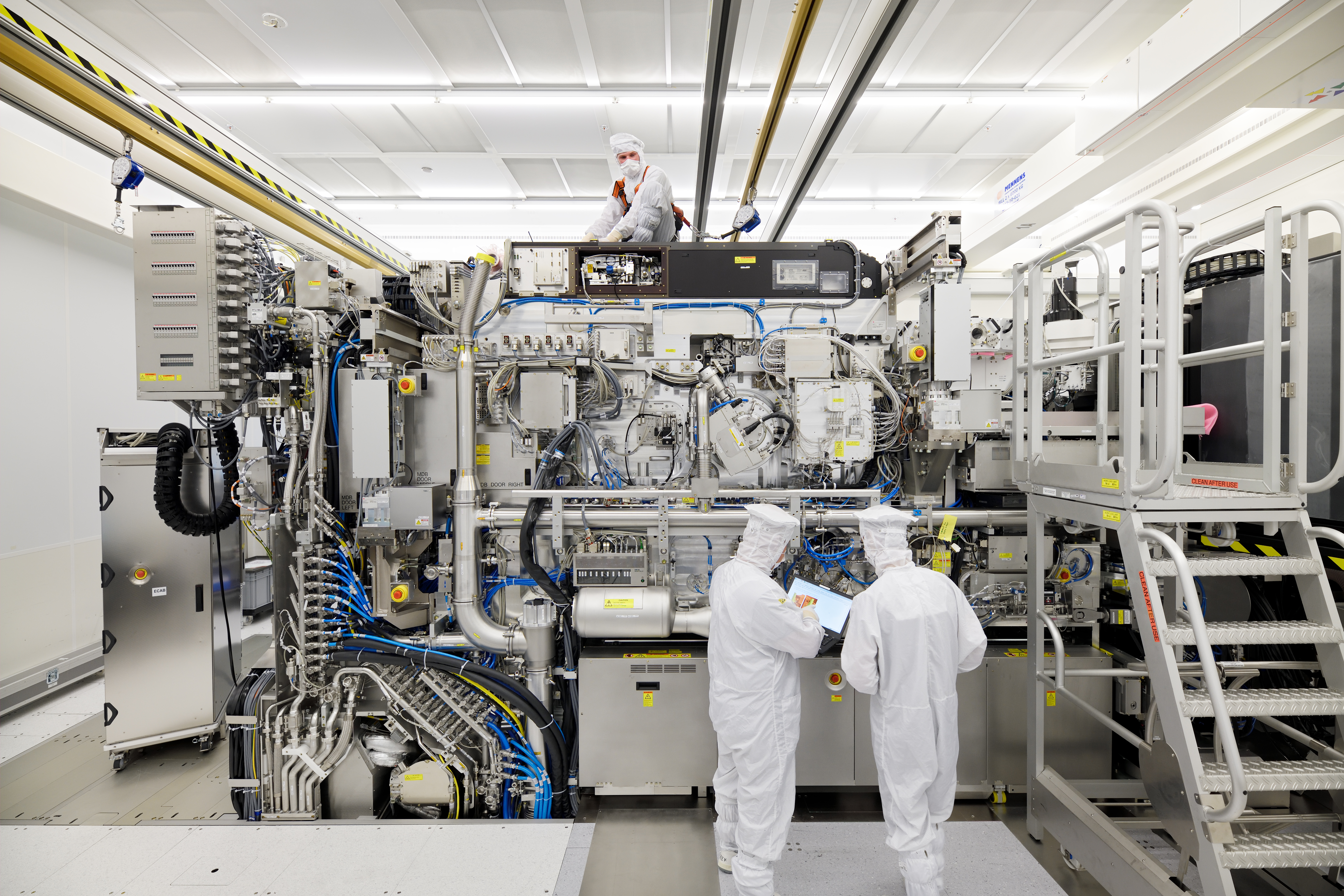 ASML semiconductor equipment machine