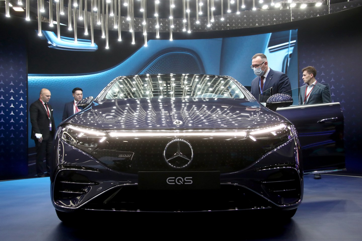 Unable to outrun Tesla or climate change, Mercedes goes all in on EVs