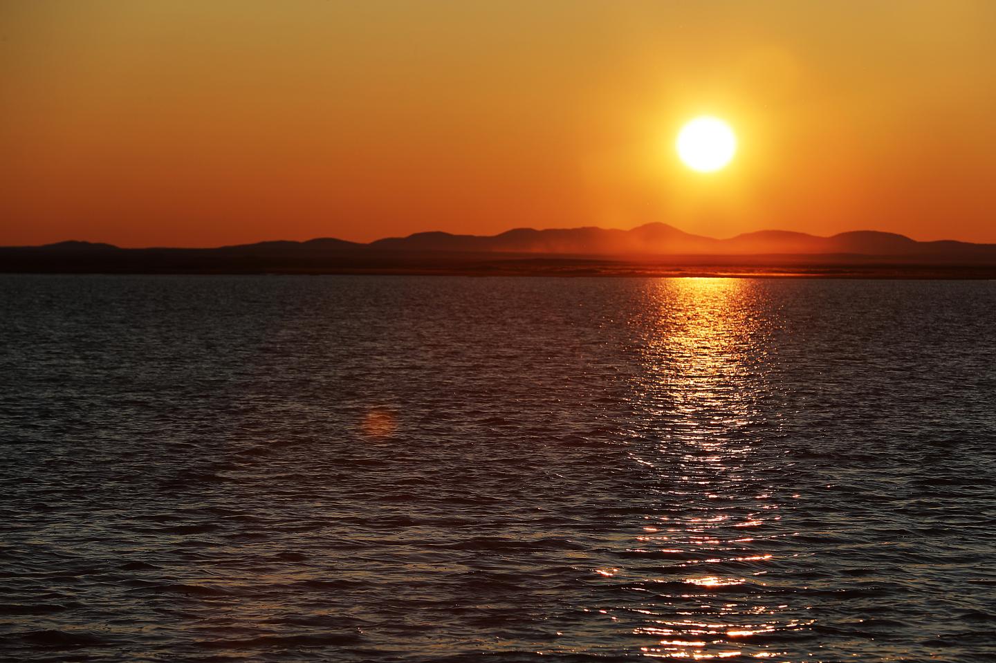 Tsunami warning issued for Hawaii after massive 8.2 quake hits Alaska