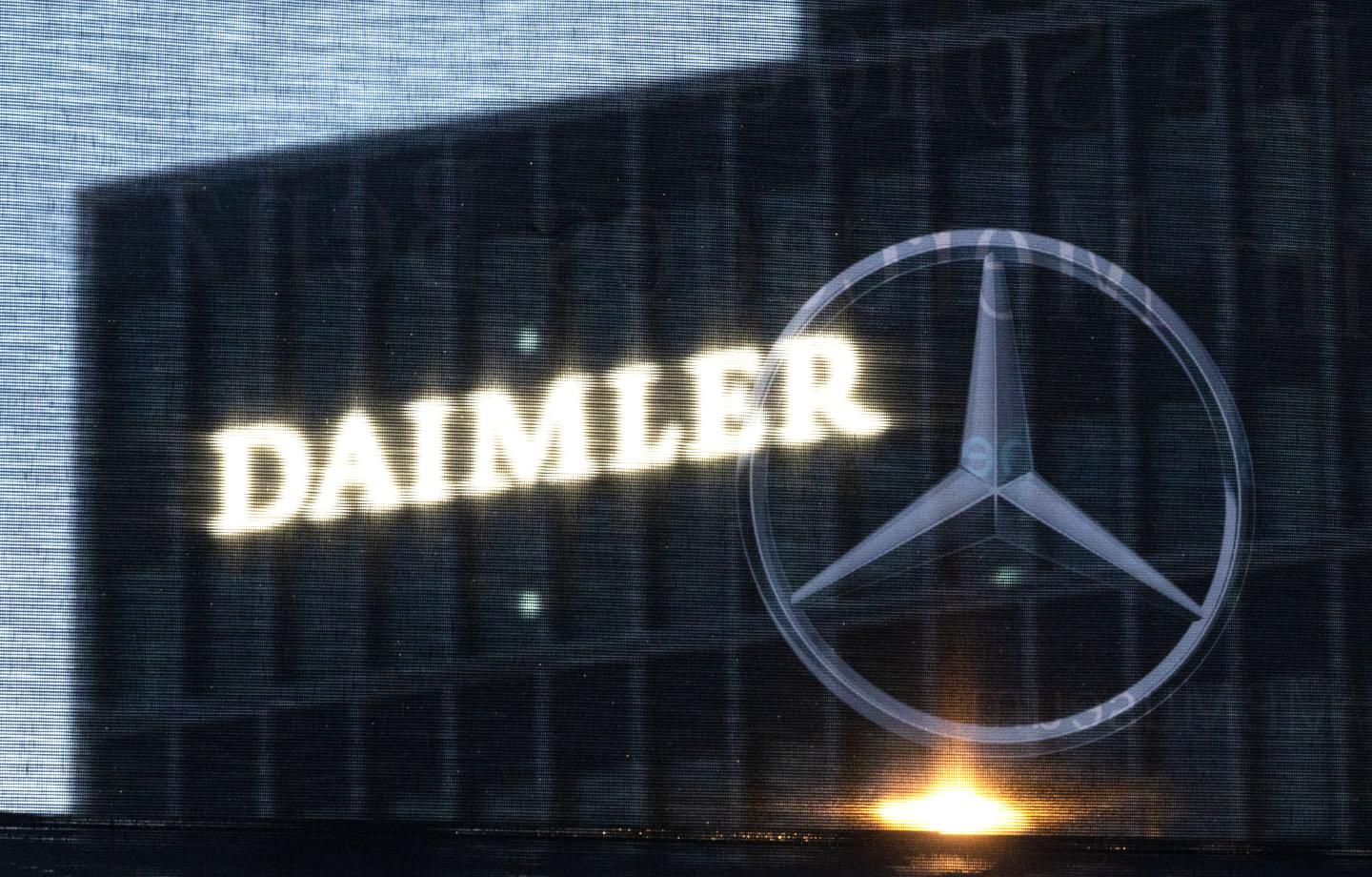 Tired of traffic jams? Mercedes plans autumn launch of self-driving feature for the Autobahn