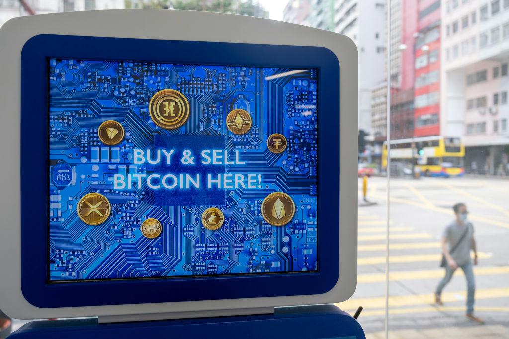 Guggenheim’s Scott Minerd believes Bitcoin could fall to $10,000