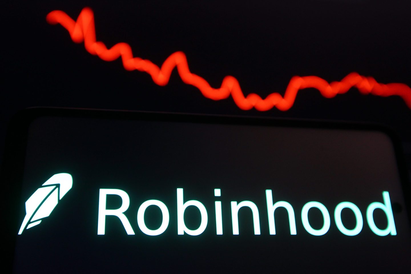 Robinhood's behavior during the meme stock frenzy earlier this year should give investors pause, writes Maurice D. Pessah.