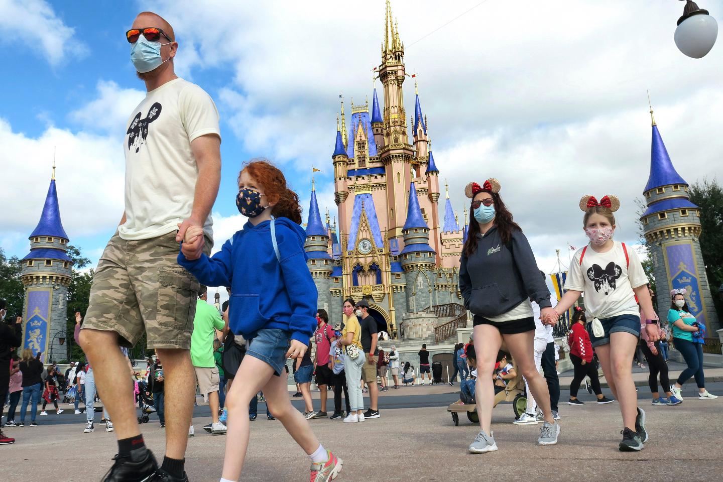 Disney World to require union employees to get vaccine in new agreement