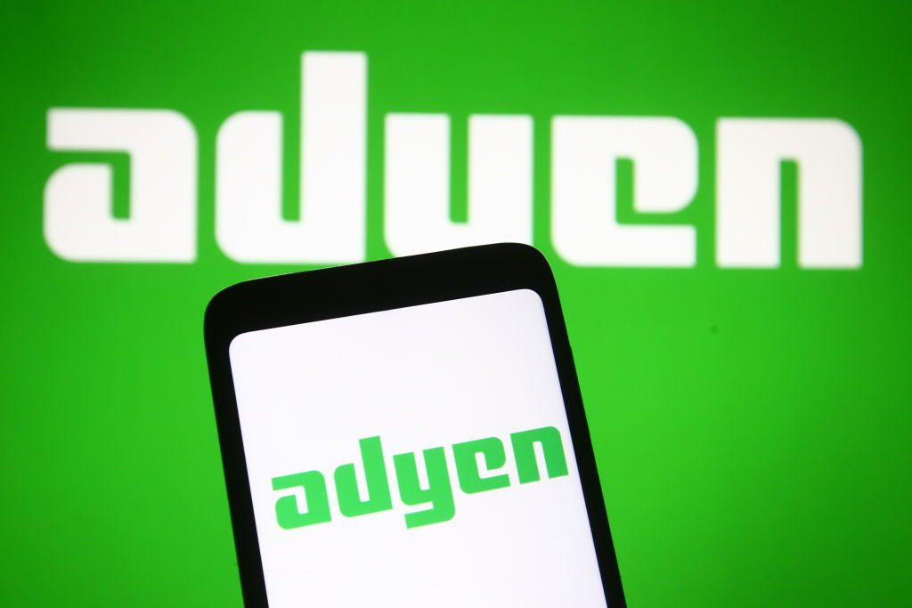 Adyen photo
