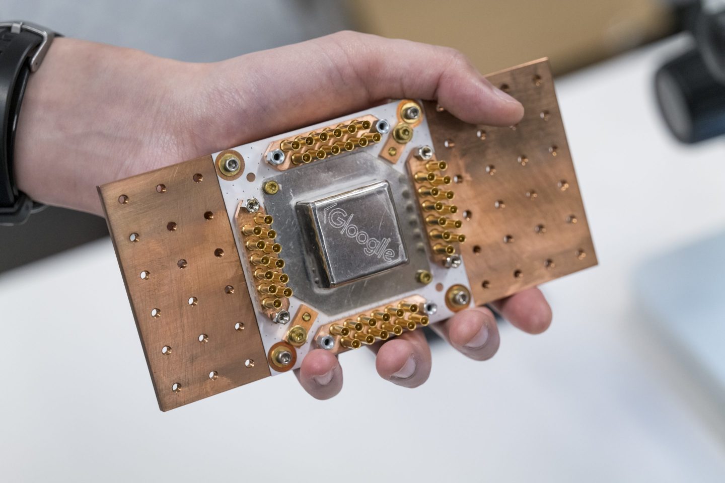 A package of Google super conducting quantum processor.