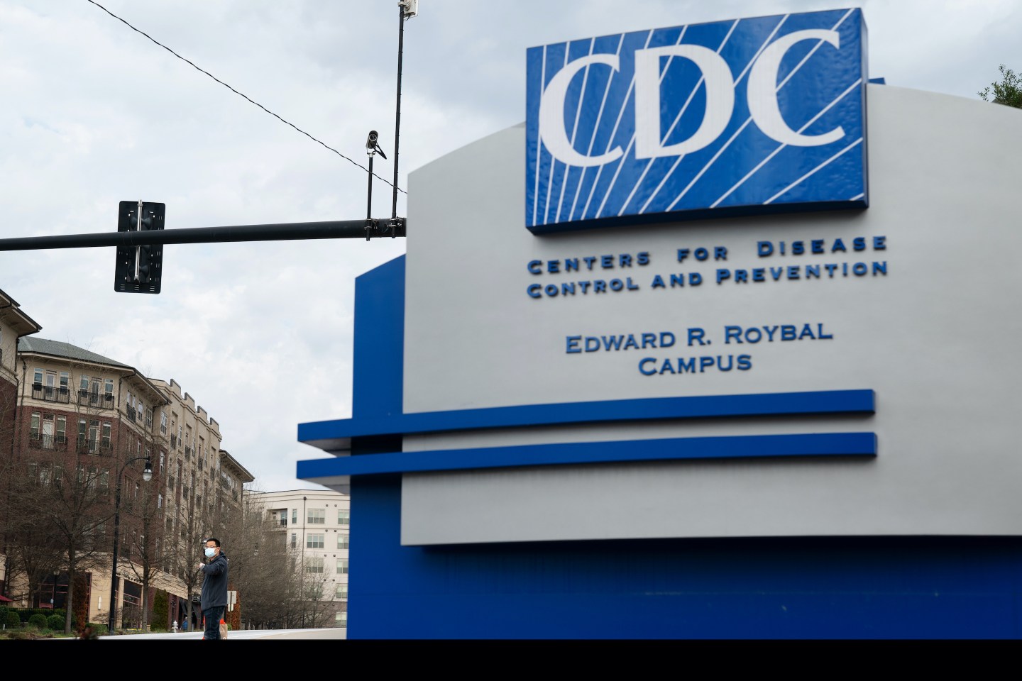 CDC recruits outsiders to lead a new center on disease forecasting