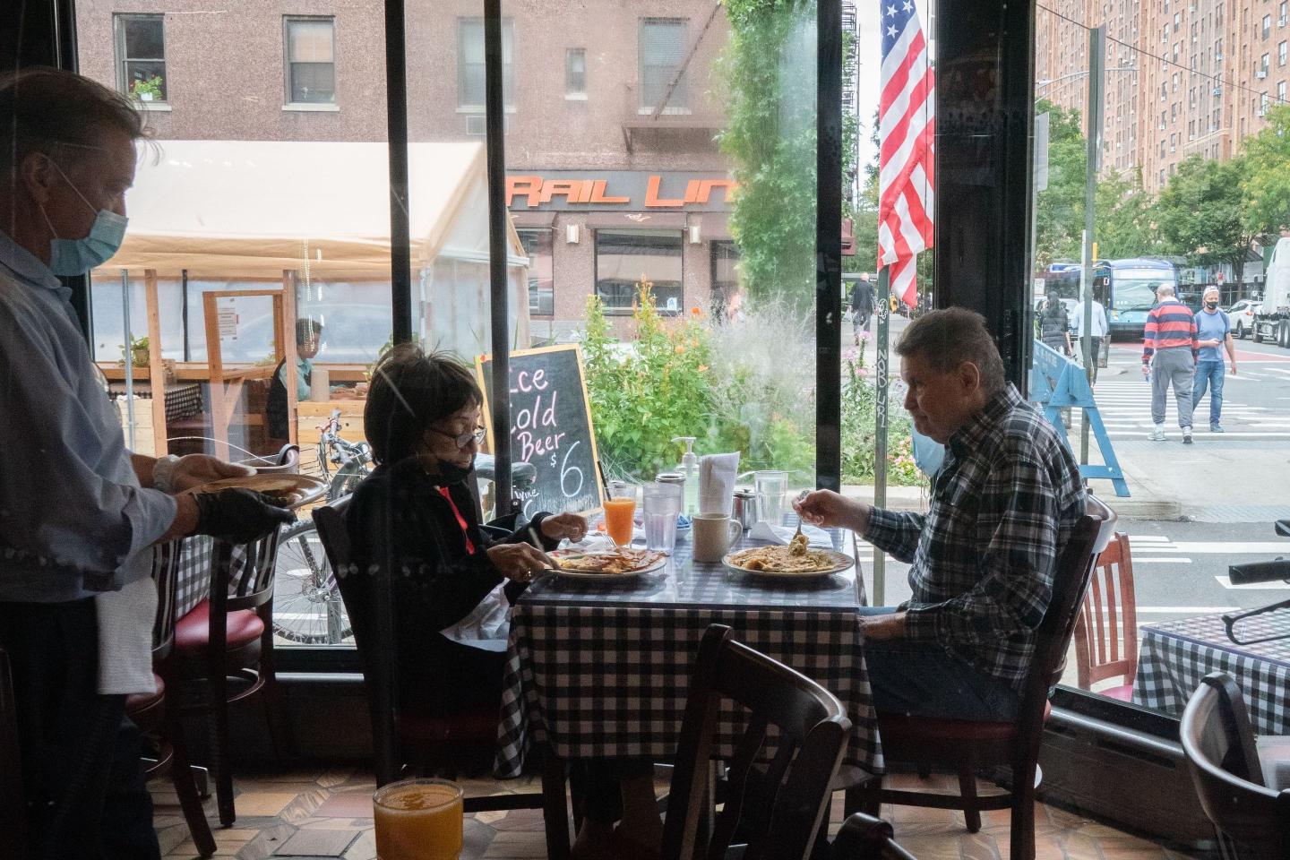 NYC to require customers to show proof of vaccination at restaurants and gyms