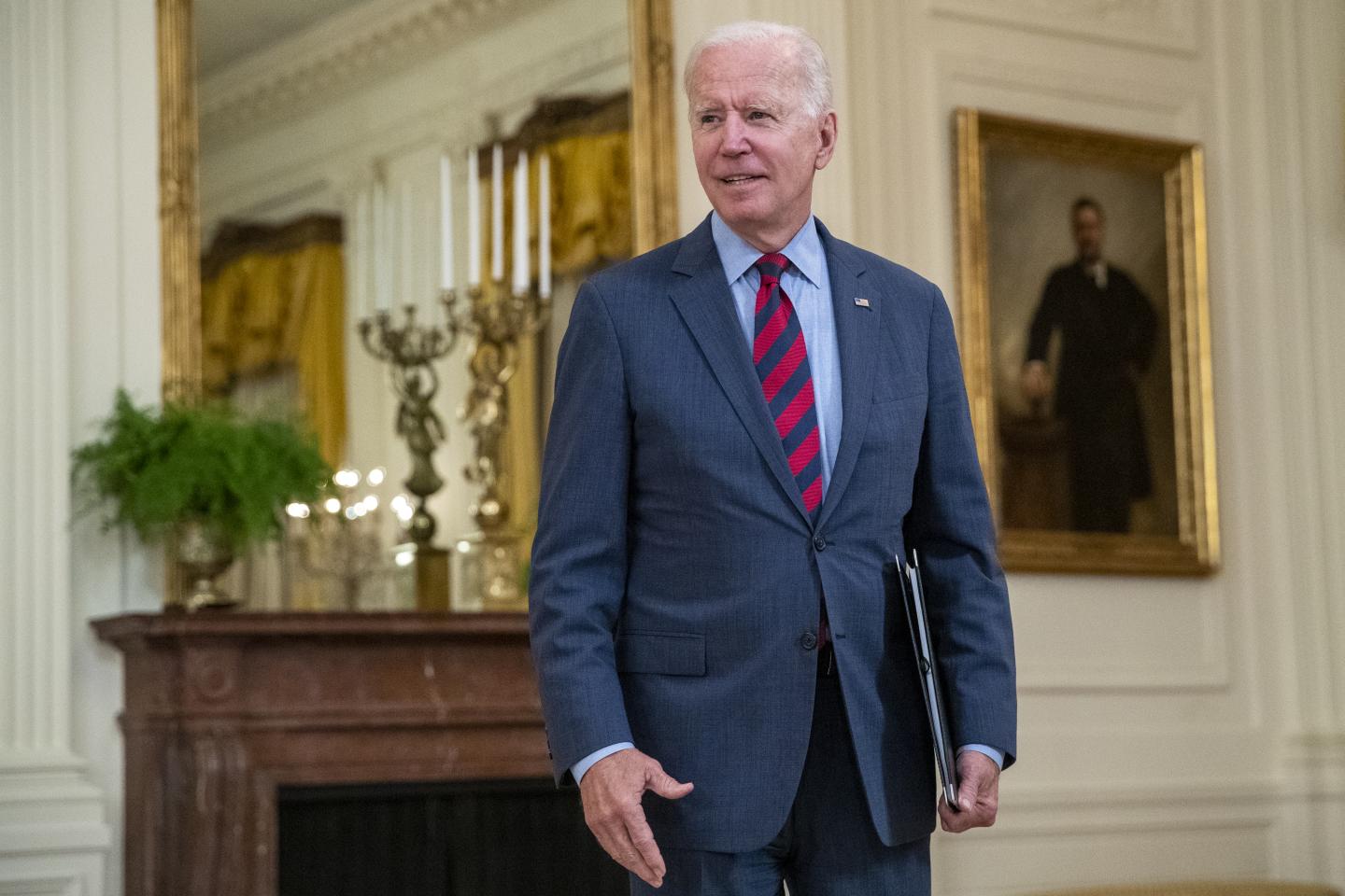 Biden administration issues new eviction ban for most of U.S.