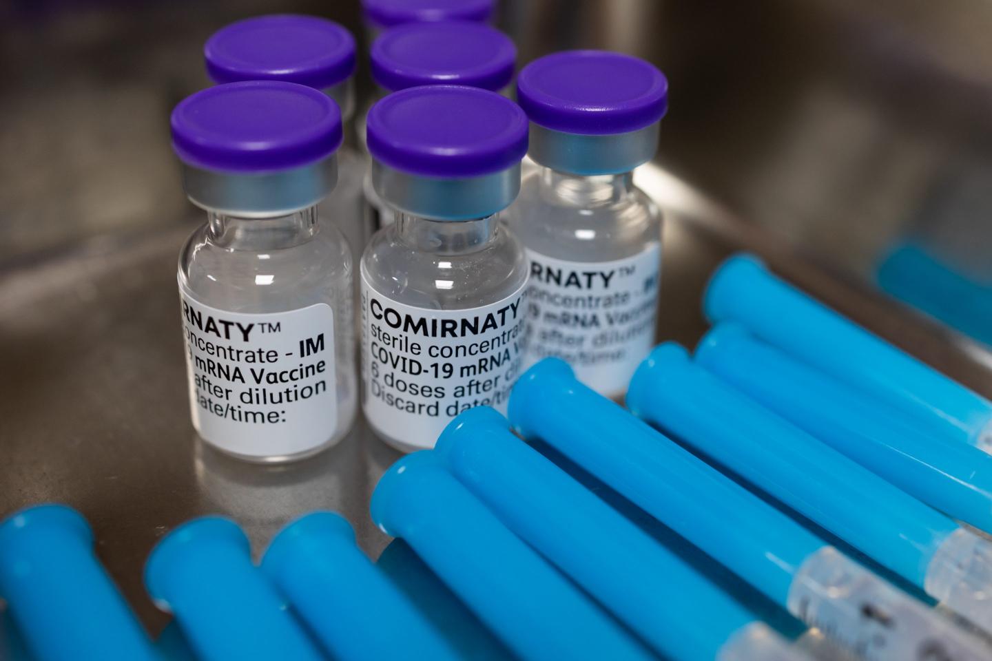 Those with previous COVID infections may be less likely to catch Delta than those vaccinated with Pfizer