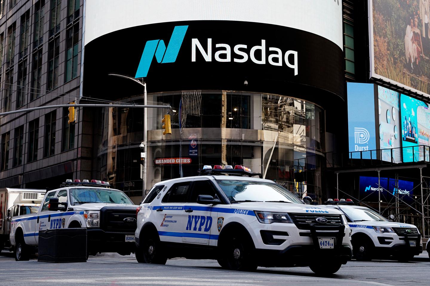 Investors continue to buy into the tech rally, lifting global markets