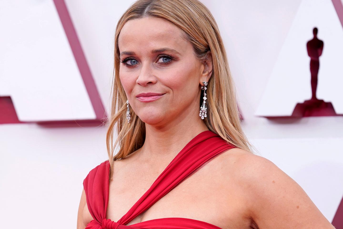 Reese Witherspoon sells majority stake in Hello Sunshine to former Disney execs, Blackstone for $900 million