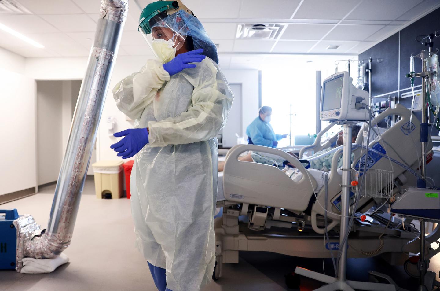 COVID cases continue to rise but Alabama’s ICUs are at full capacity