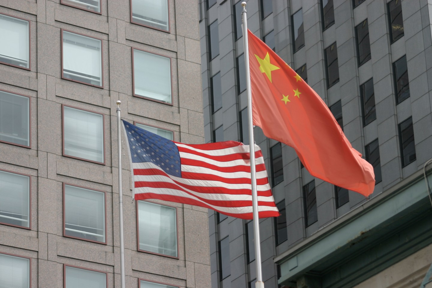American and Chinese flags