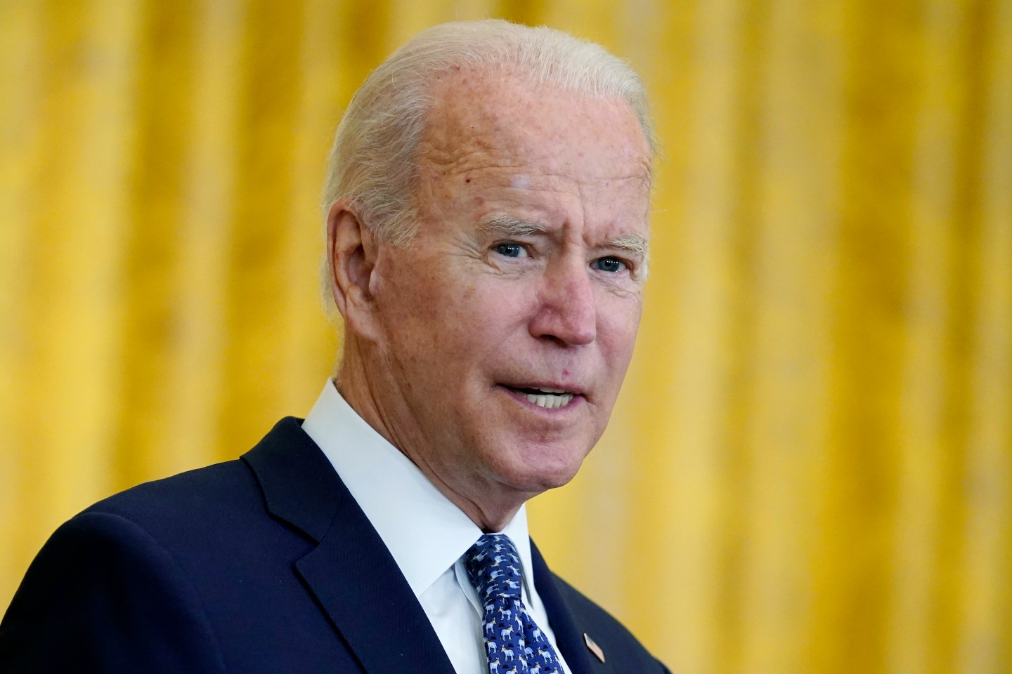 Biden toughens up on vaccine mandate for federal workers