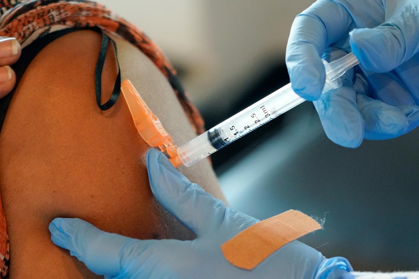 Poll: Biden’s vaccine mandate (unsurprisingly) splits Americans on party lines