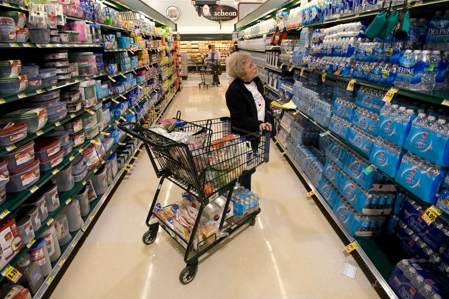 Harris Teeter cuts store hours nationwide
