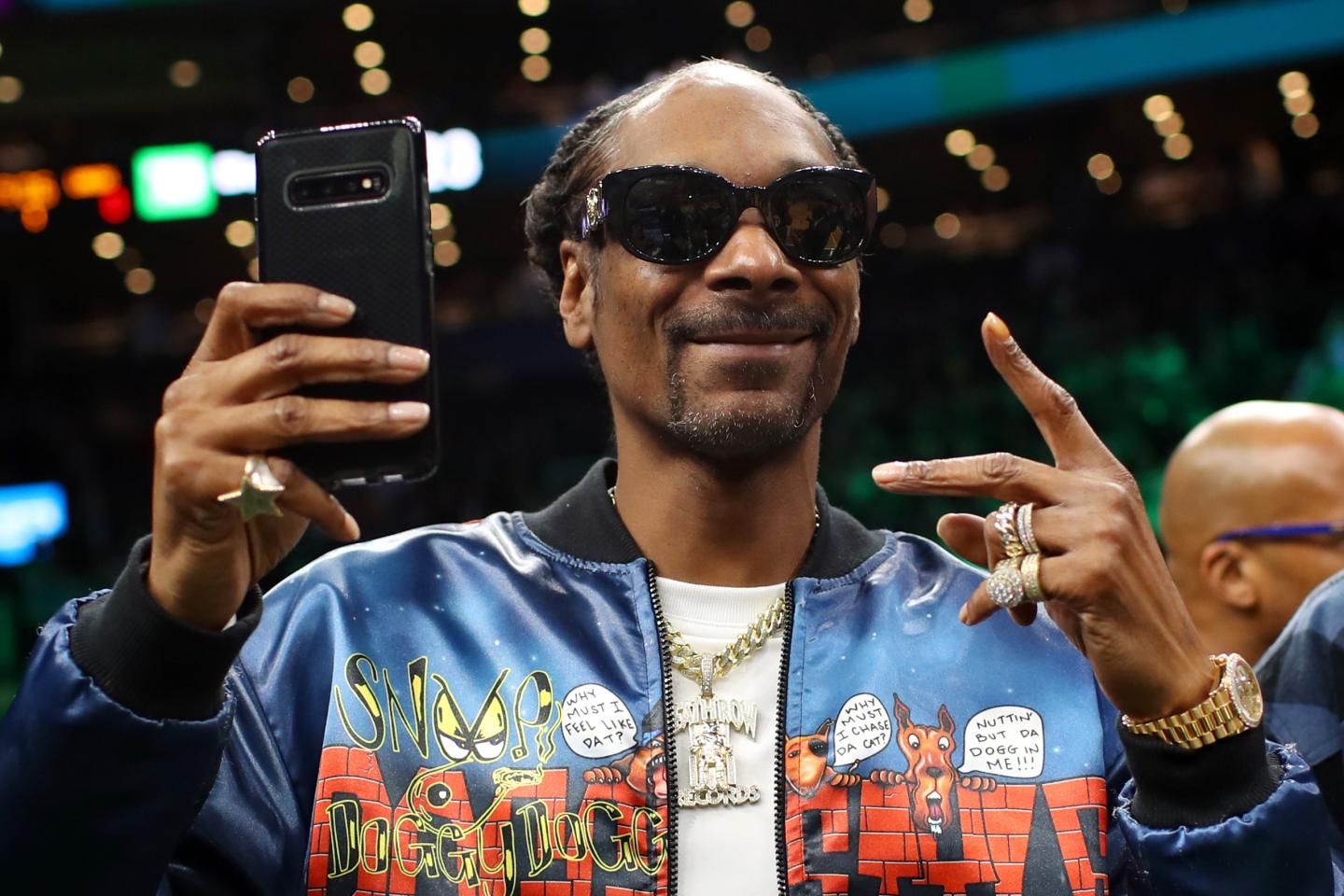 Snoop Dogg reveals himself as NFT kingpin Cozomo de’ Medici