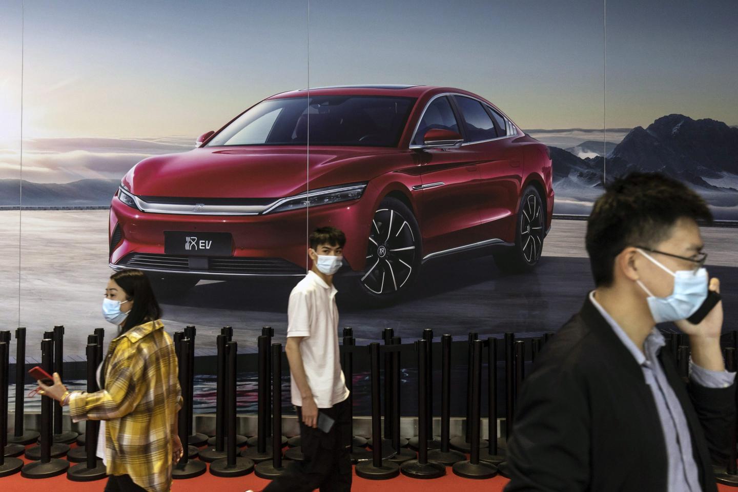 China vows to consolidate its bloated electric vehicle industry—and its ‘Big Three’ are poised to benefit