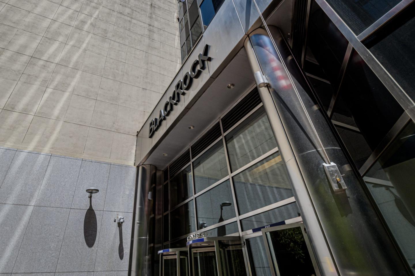 BlackRock’s first China fund raises $1 billion as Soros calls their strategy a ‘tragic mistake’
