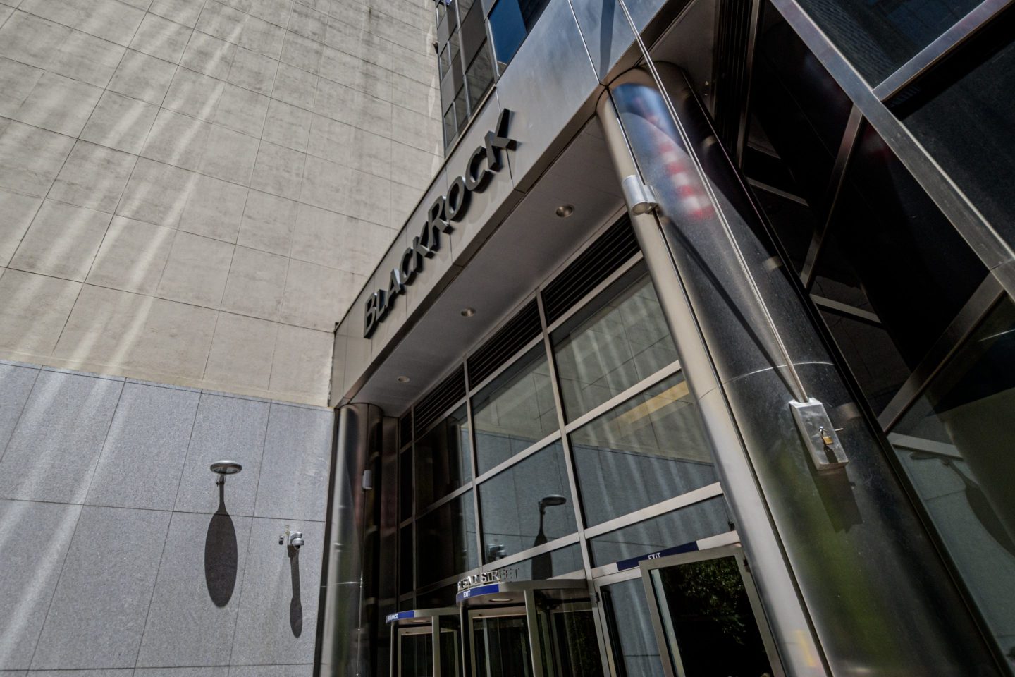 BlackRock’s first China fund raises $1 billion as Soros calls their strategy a ‘tragic mistake’