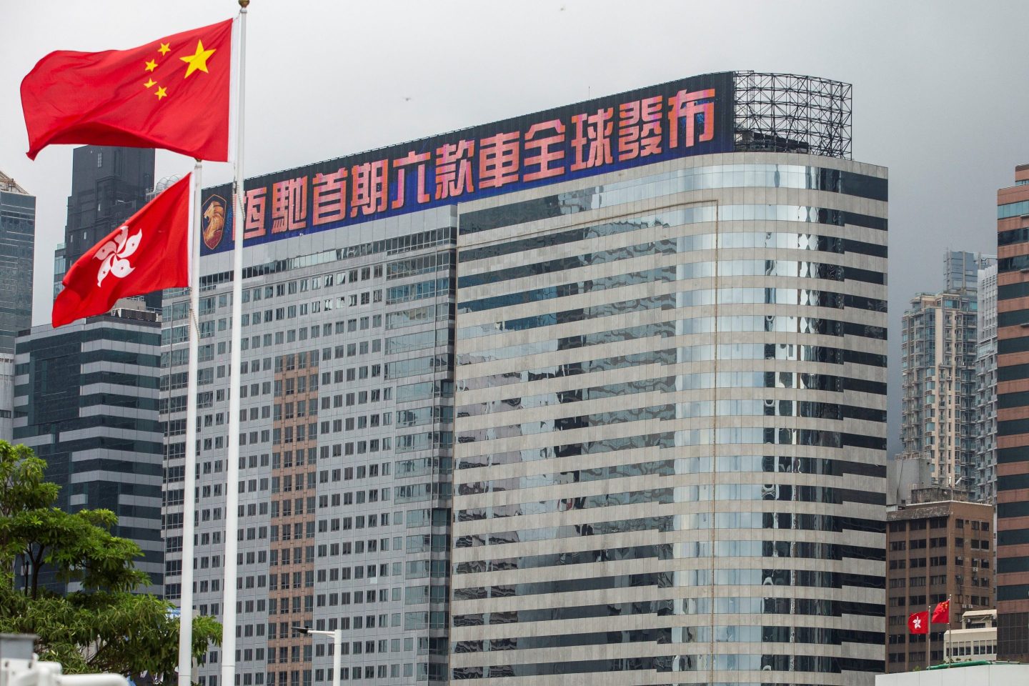 Hong Kong property stocks see their biggest loss since May 2020 on Evergrande contagion fears