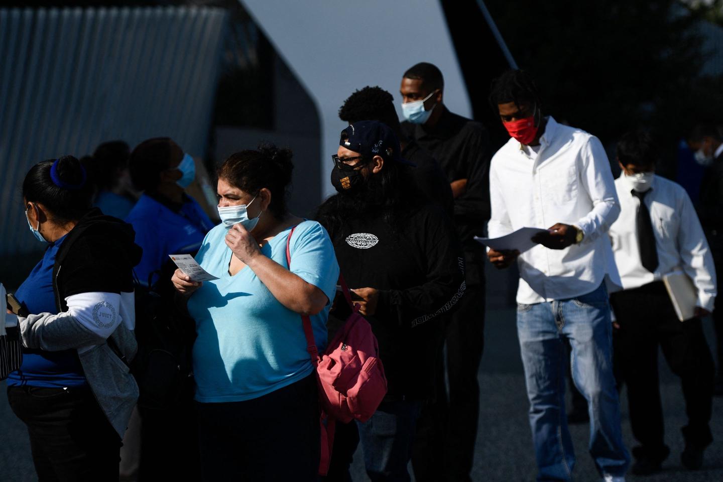 Poverty in the U.S. rose last year amid COVID pandemic says Census Bureau