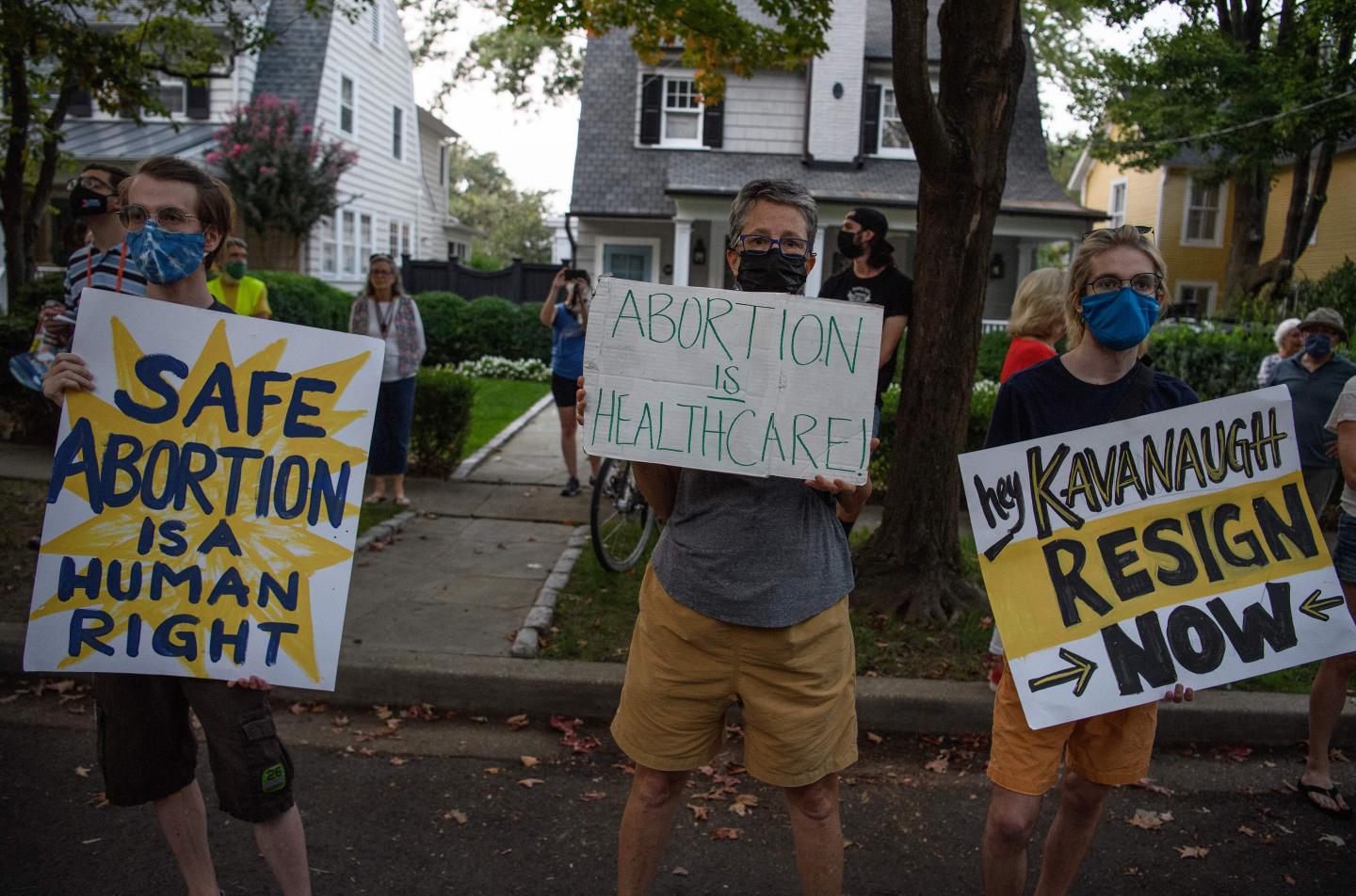 Texas doctor sued under new abortion law after writing column to reveal he performed procedure