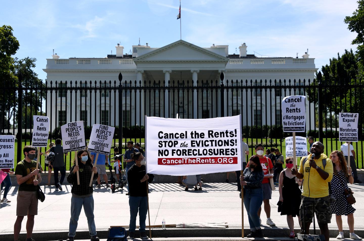 Nearly 1.4 million Americans expect to be evicted in the next 2 months