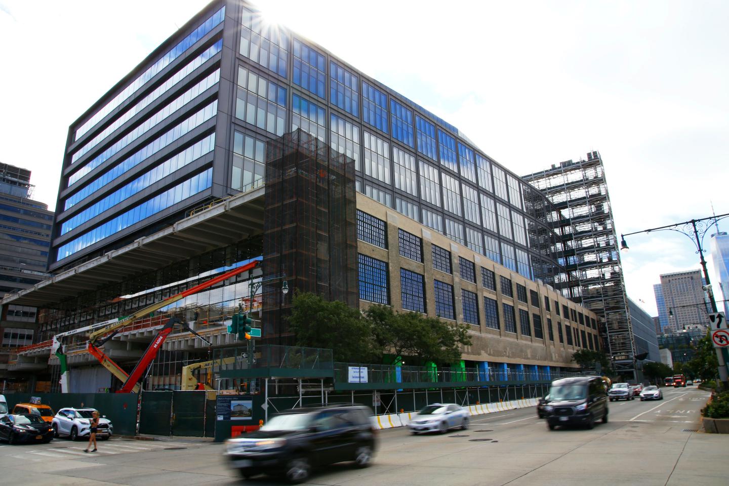 Google to buy New York City office building for $2.1 billion