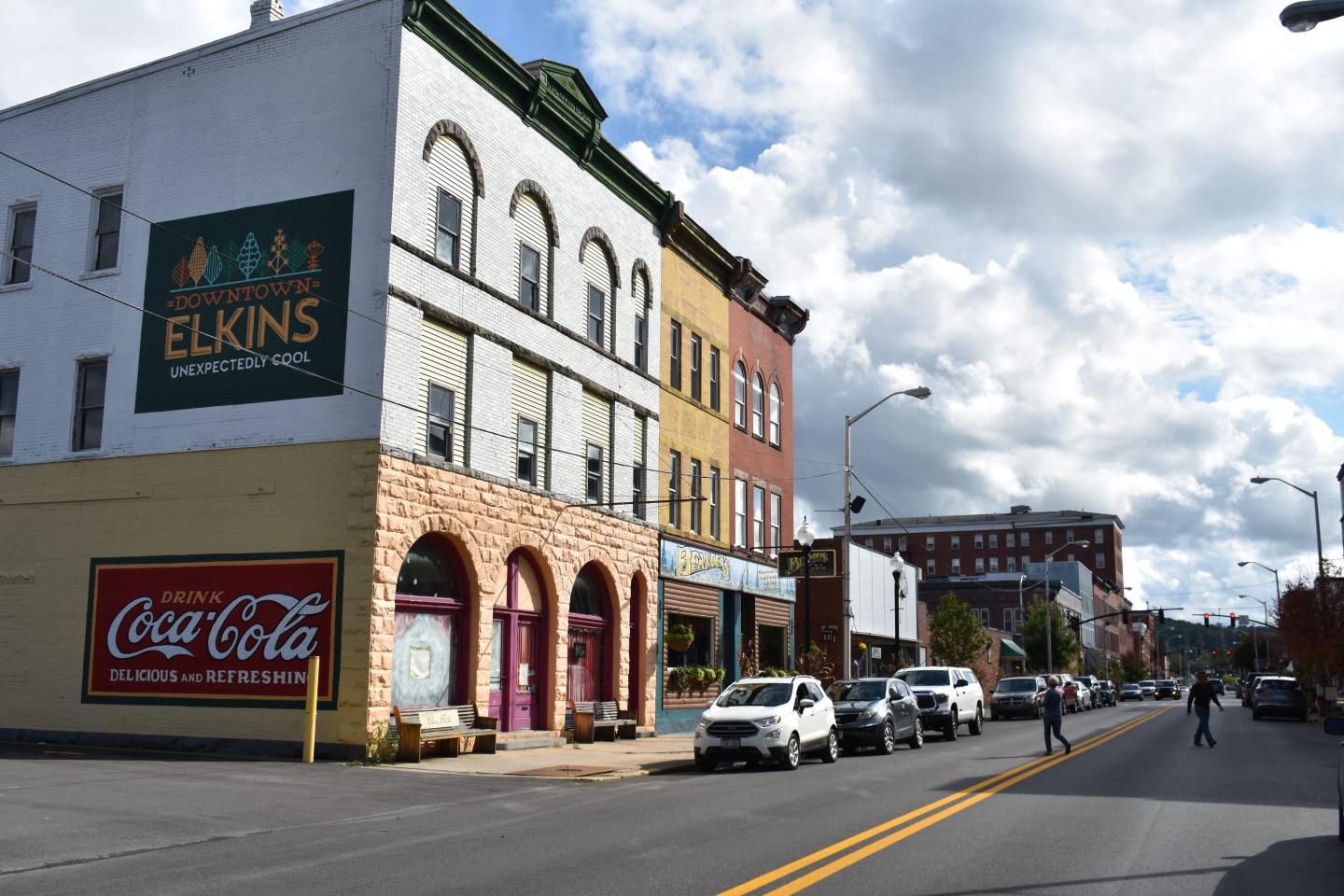 COVID-19 has shut down some of West Virginia’s biggest fall fairs and festivals. How one town is coping