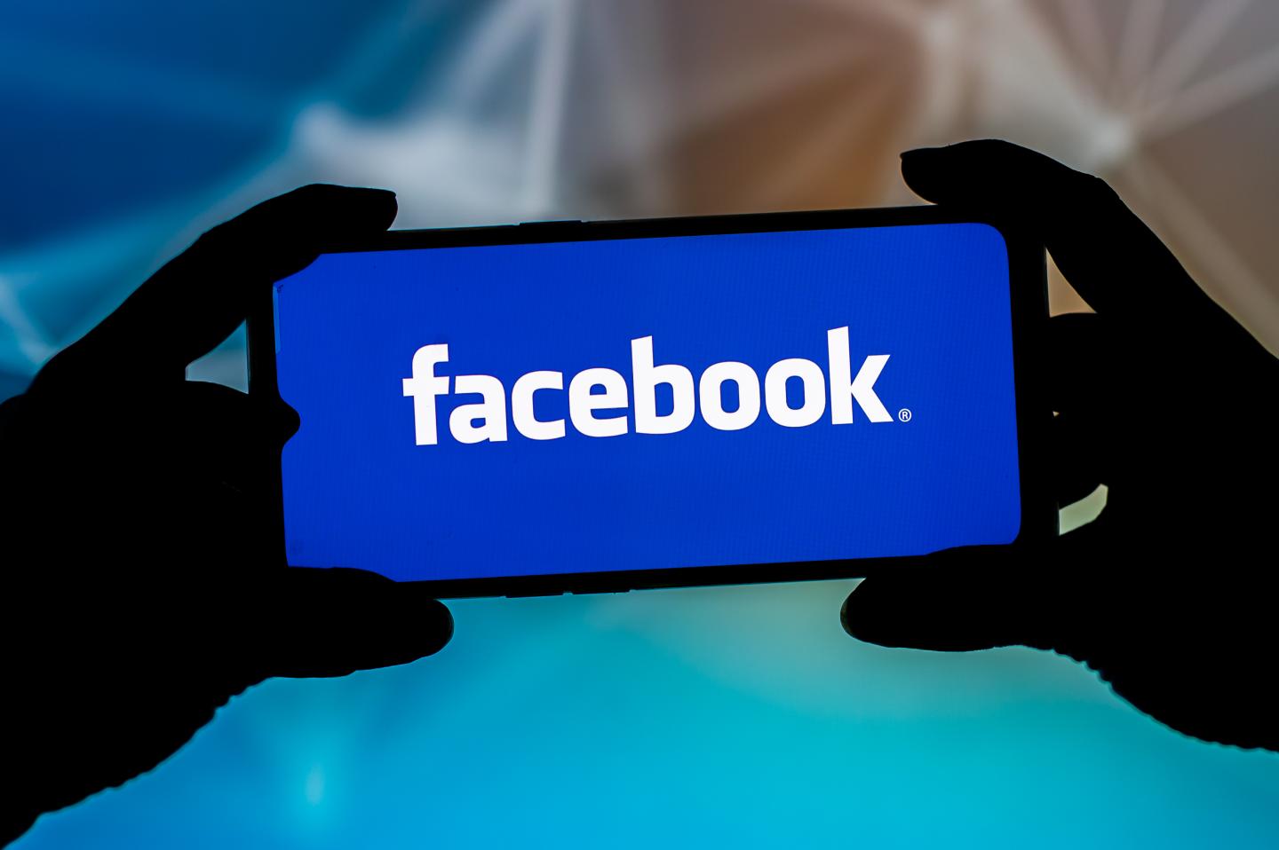Facebook, Instagram, and WhatsApp just went offline