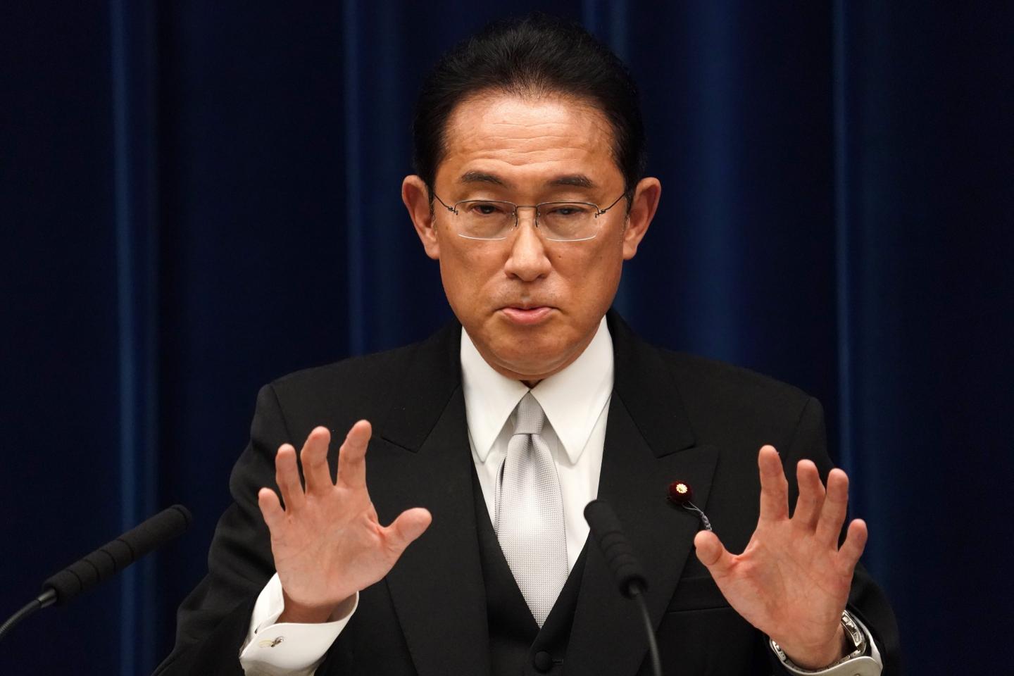 Japan’s markets sink after its new prime minister underwhelms investors hoping for change