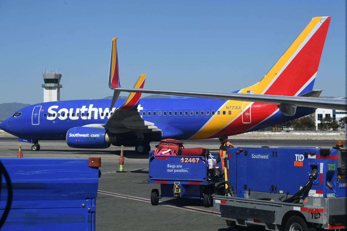 Southwest Airlines cancels 355 flights on Monday in latest disruption for the carrier