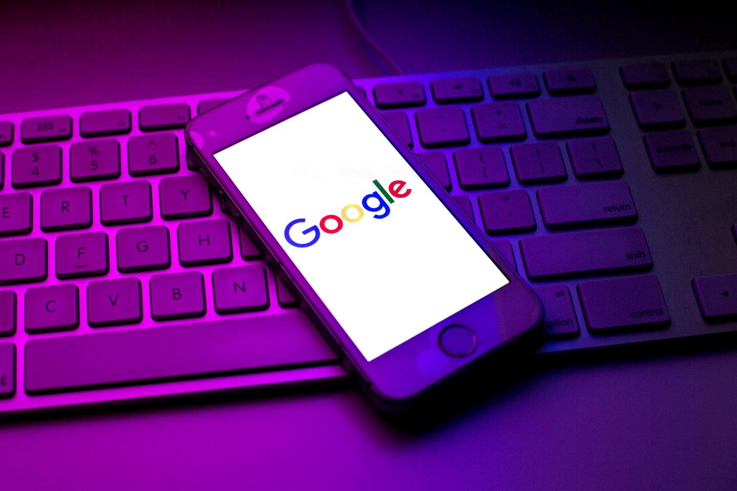 Google search redesign adds continuous scrolling