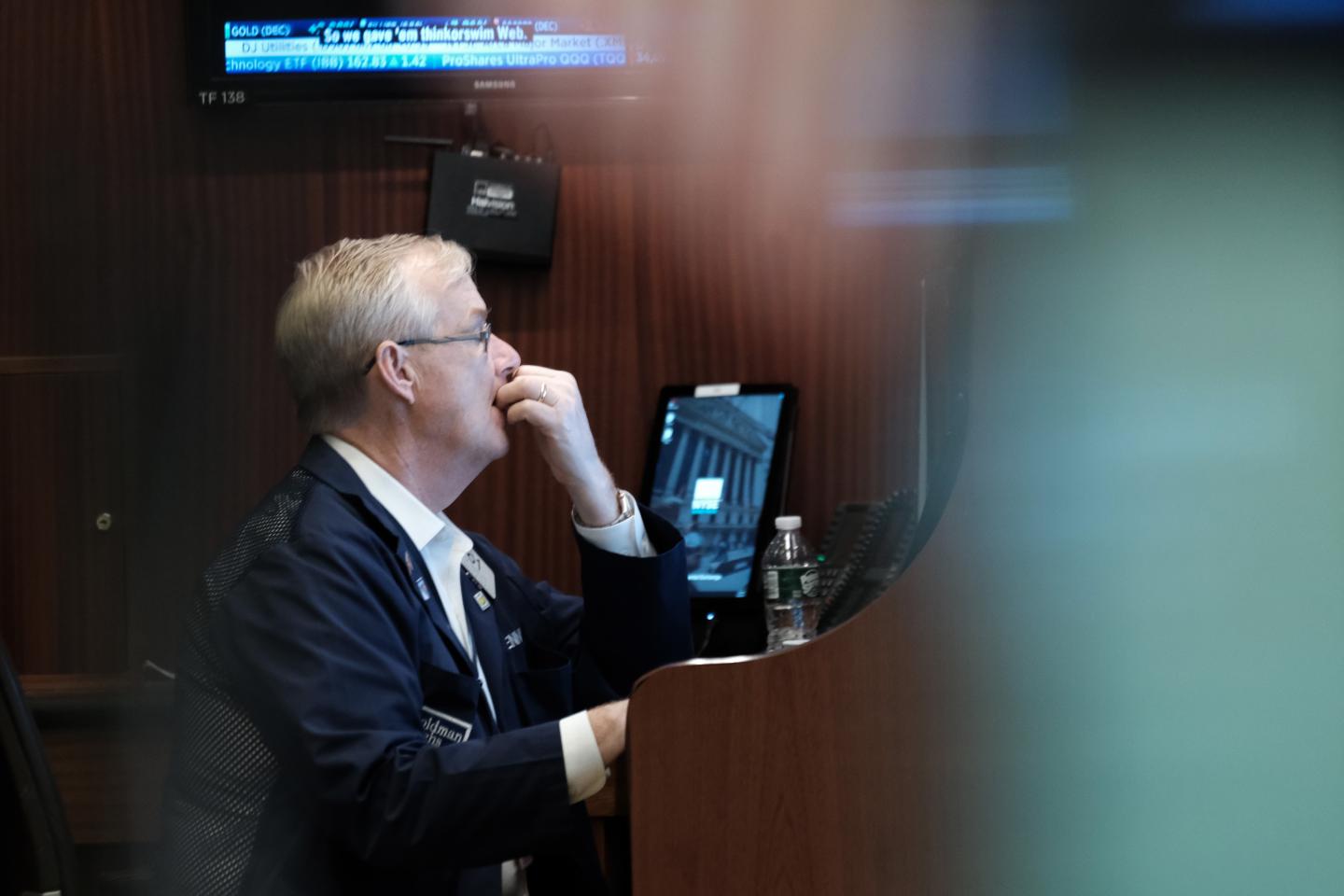Stocks under pressure, crypto gains as earnings season kicks off this week