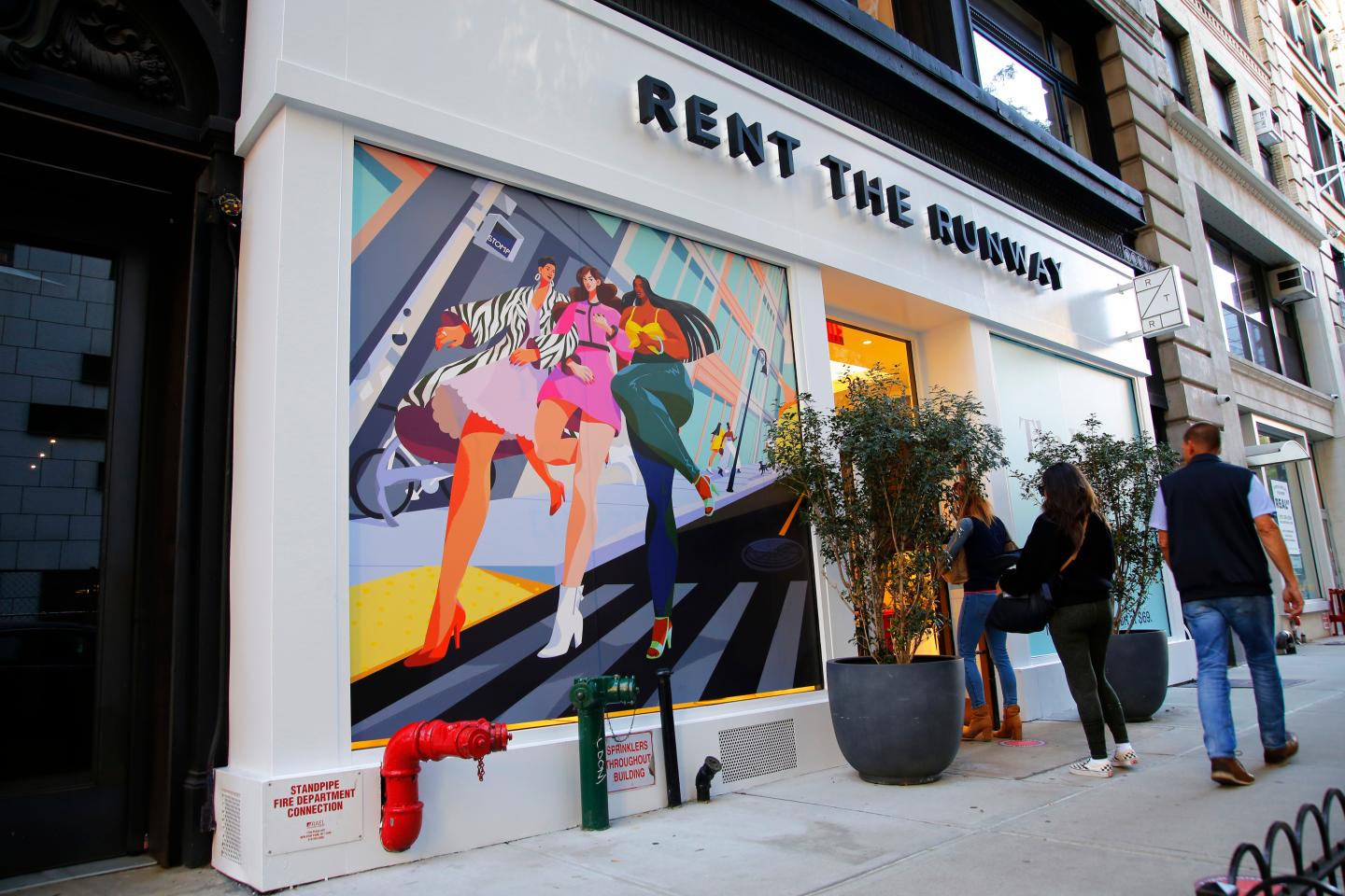 Rent the Runway struts its market savvy as it raises $357 million in upsized IPO