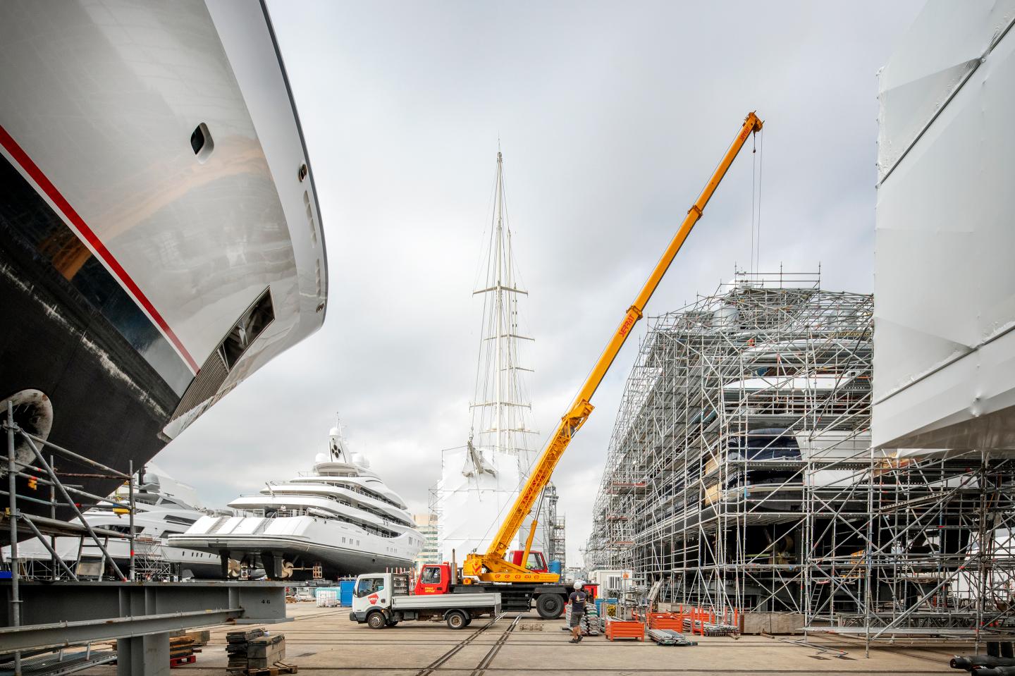 Superyacht-MB92-shipyard-barcelona-01