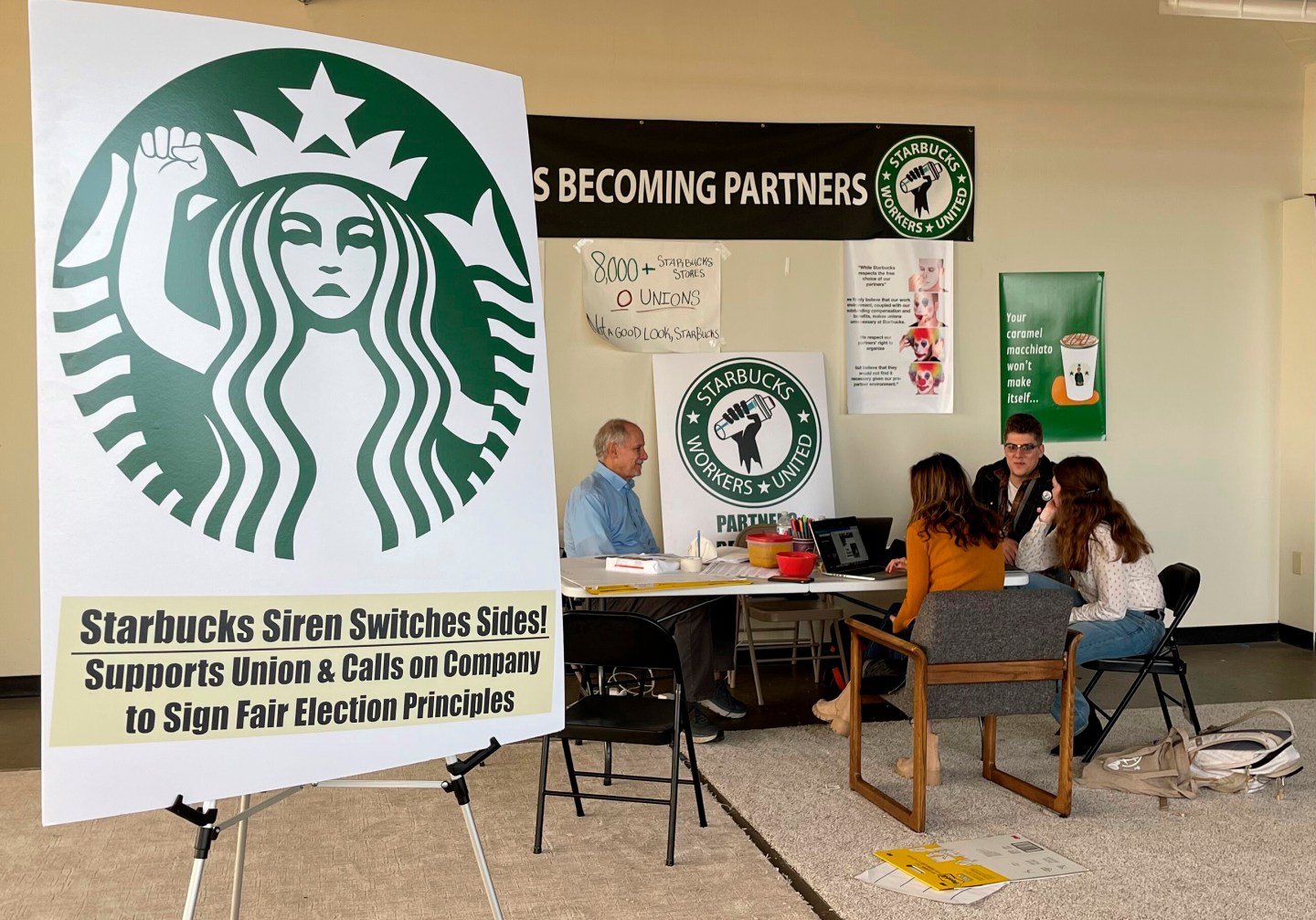 Starbucks union meeting